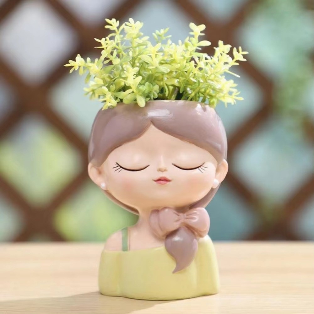 Gardening Supplies Resin Girl  - đánh giá và giá Bonsai Garden And Cafe